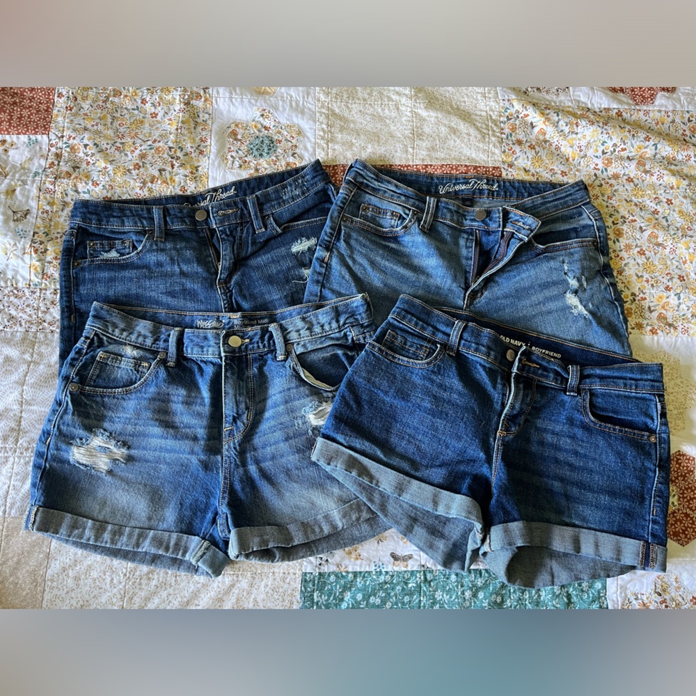 Women's Distressed Jean Short Bundle